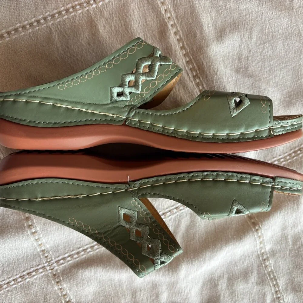 Sage Green Embroidered Comfort Slide Sandals - Size 39 (US 8-8.5) - Picture 3 of 3